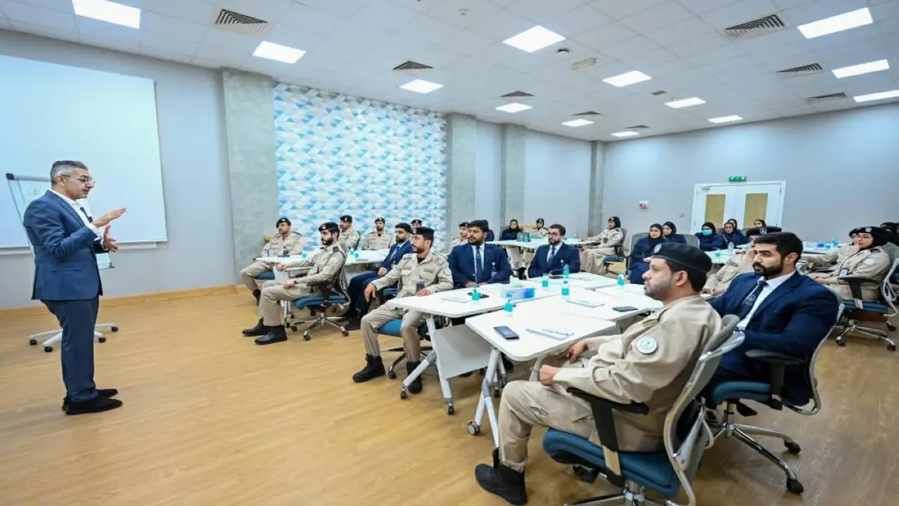 شرطة الشارقة تعلن عن دورة تدريبية للمسافرين من ذوي الإعاقة